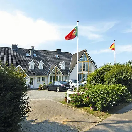 In St Peter-ording , Cleaning Included * Böhl